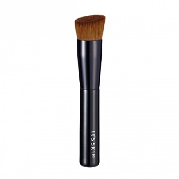 Кисть для тональной основы Artist Make-Up Brush