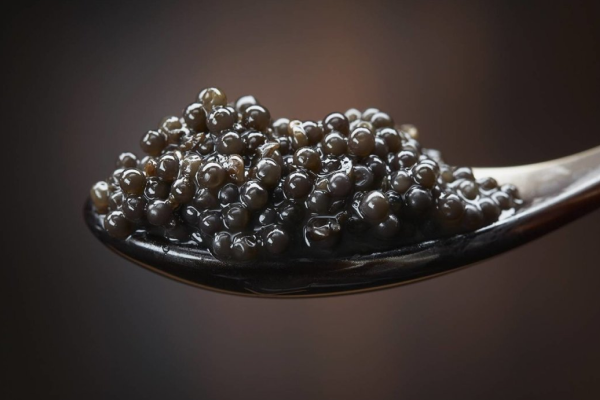 Чёрная икра для антивозрастного ухода